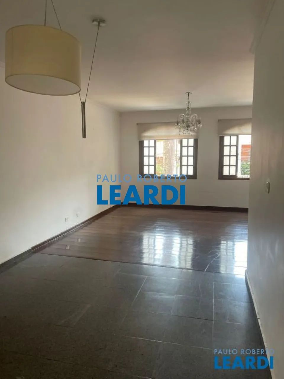 CASA ASSOBRADADA - MORUMBI - SP
