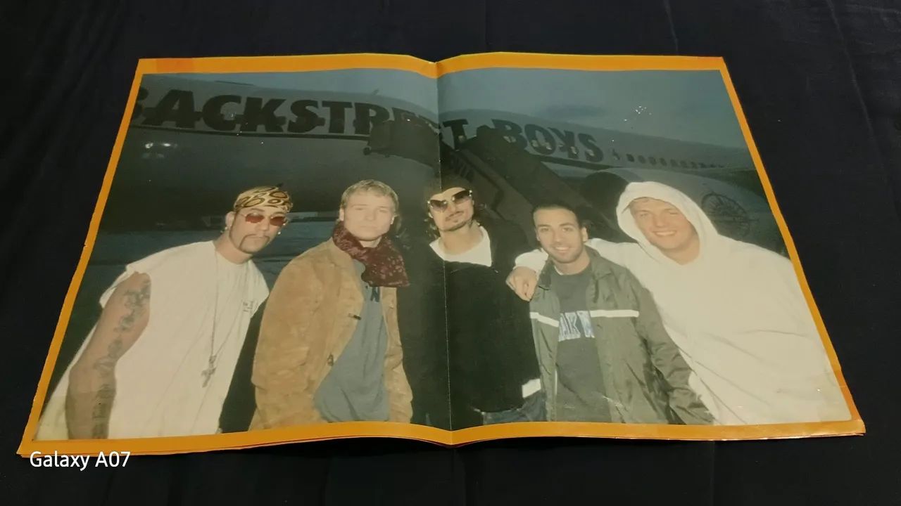 Revista Poster Rockmania Backstreet Boys  - Foto 2
