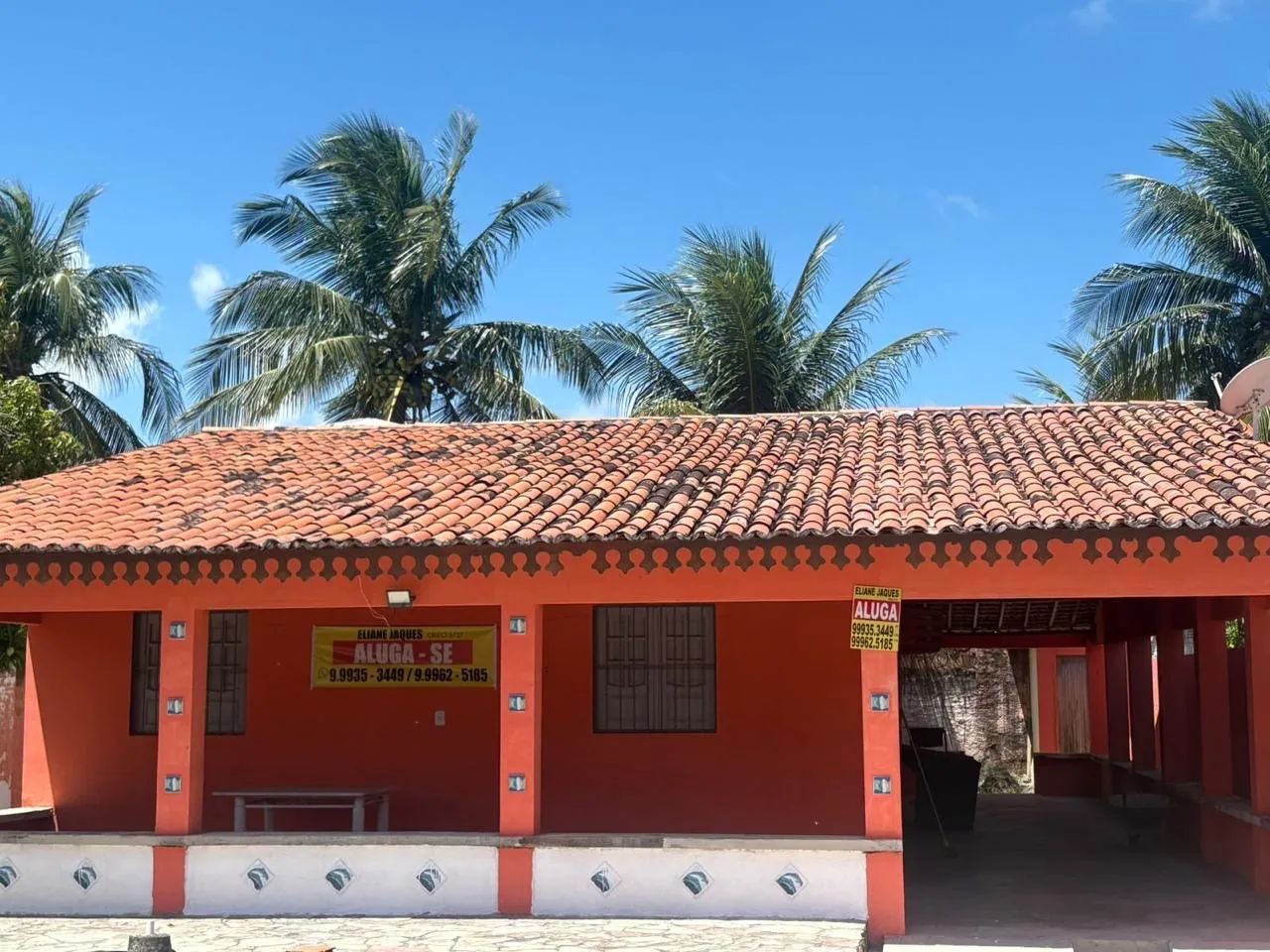 Excelente Casa em Carne de Vaca com Piscina - Foto 2
