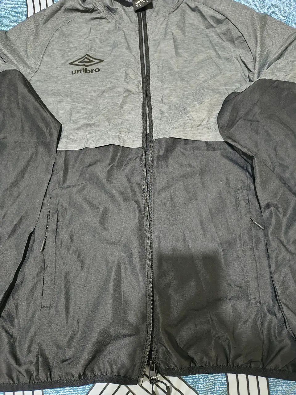 Jaqueta corta-vento Umbro  - Foto 3