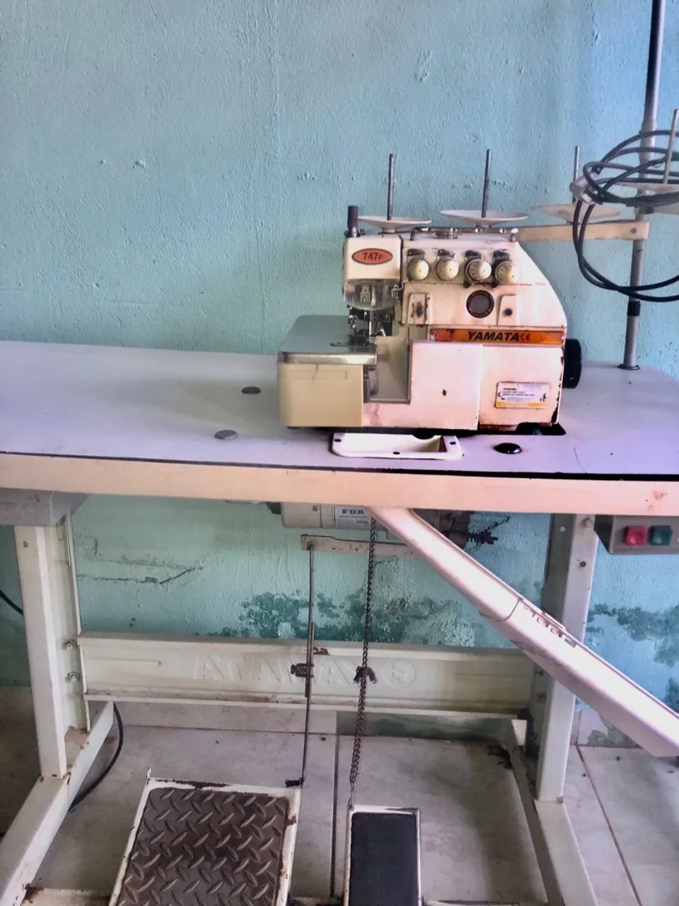 Maquina overlock  - Foto 5