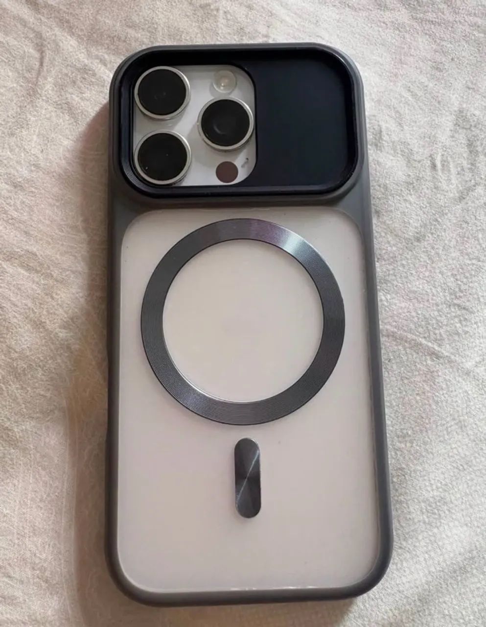 iPhone 16 pro 256GH - Foto 3