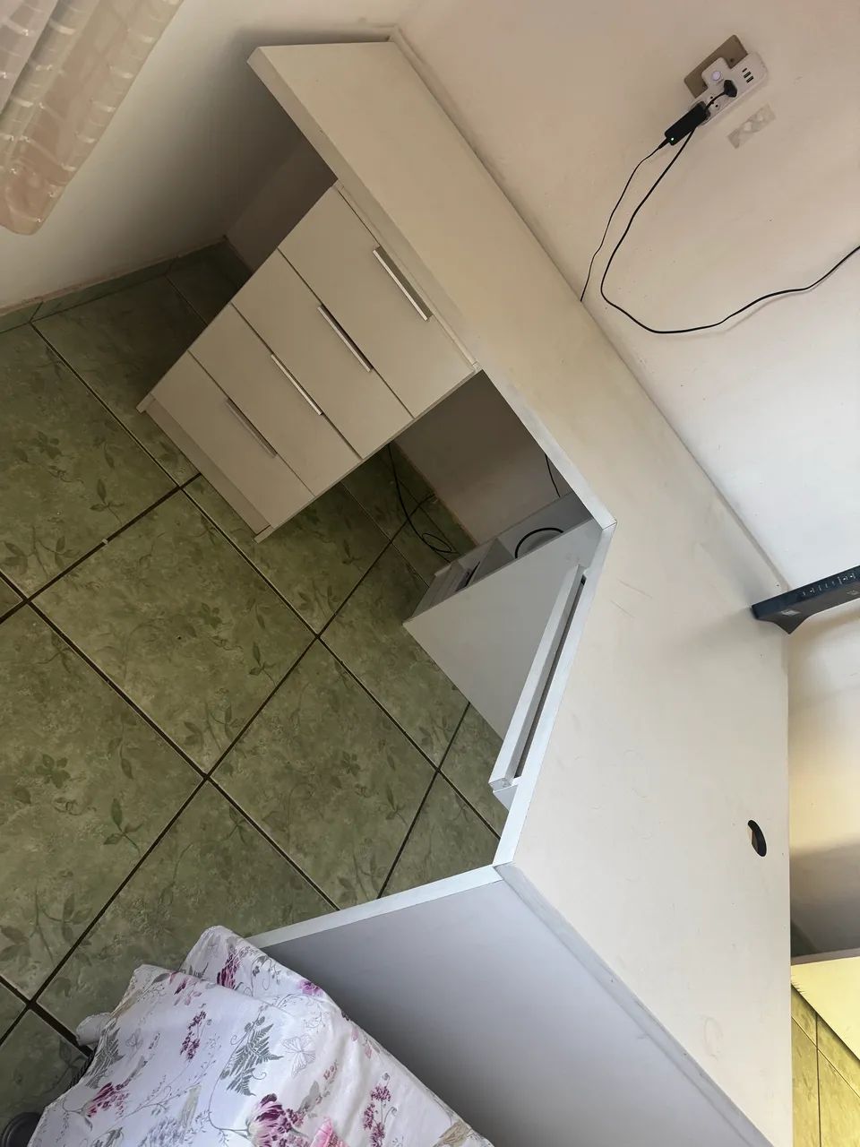 Mesa de escritório em L - Foto 2