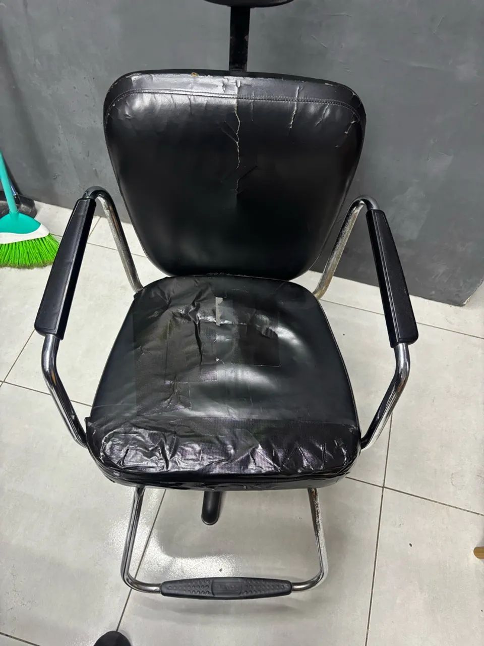 Cadeiras de barbeiro  - Foto 3