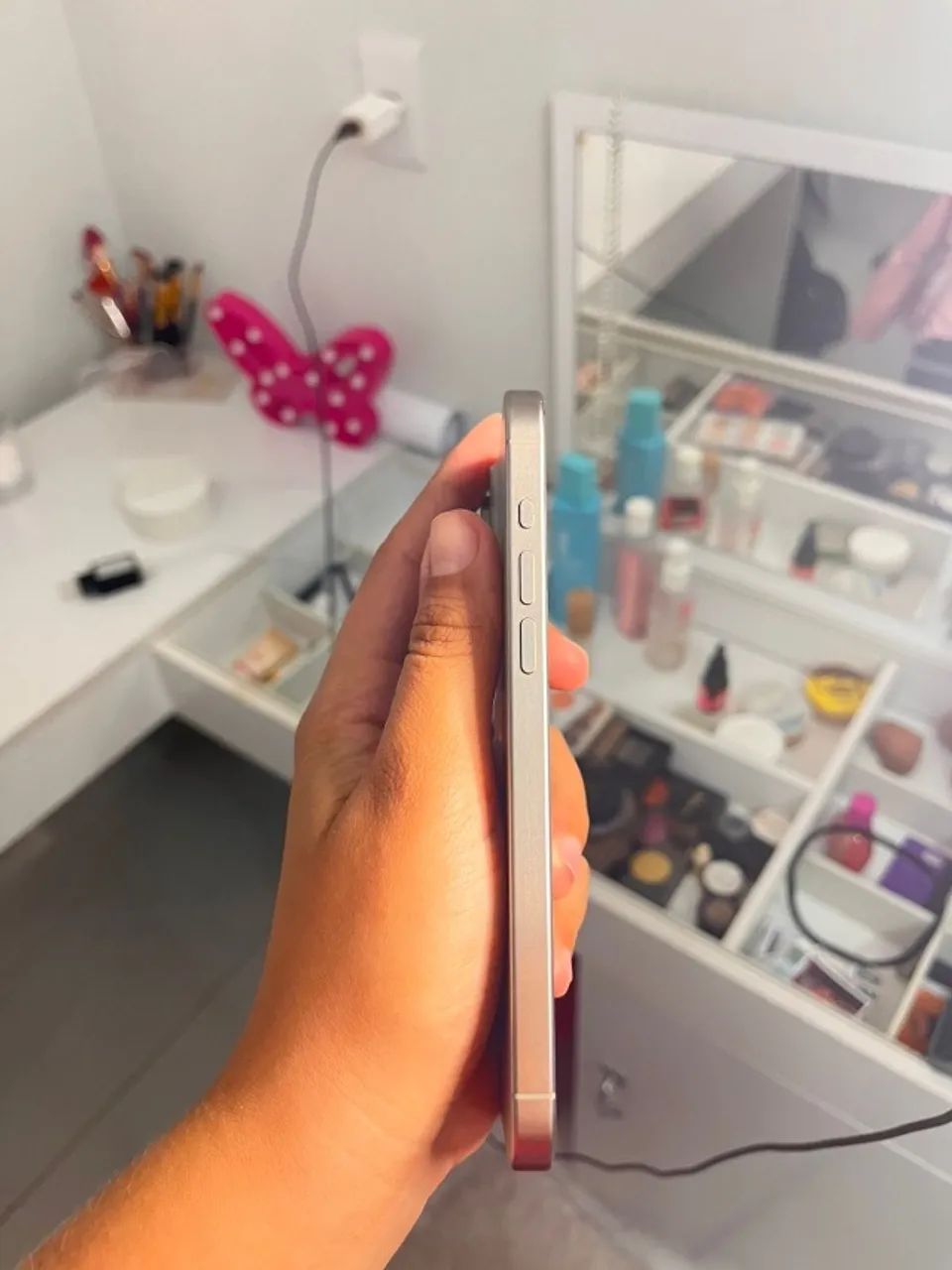 iPhone 15 Pro Max 256gb/ Seminovo COM CAIXA - Foto 2