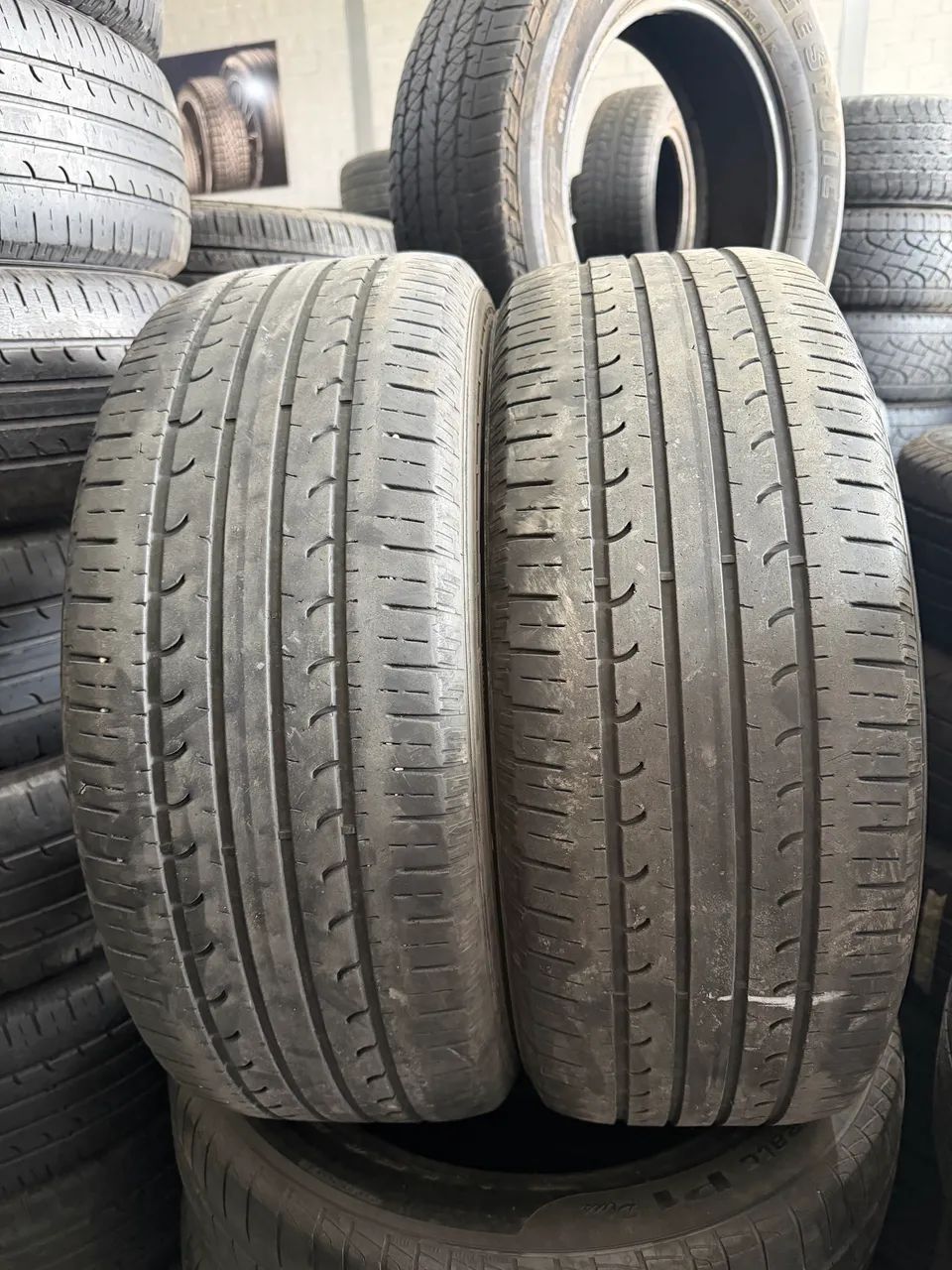 Pneus 215/55/17 marca Goodyear - Peças para carros, vans e