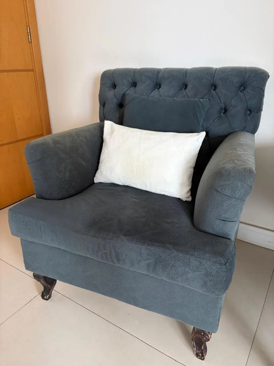 Elegante conjunto de poltronas + Puffes retangular (Brinde) - Foto 2