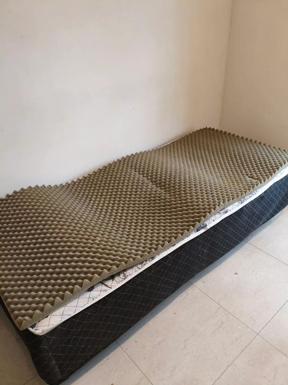 DOAÇÃO - Base para colchão de solteiro  - Foto 2