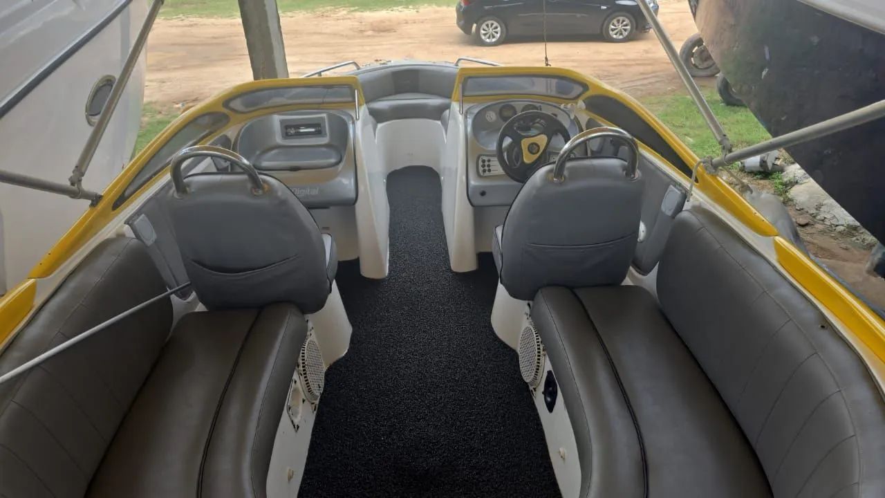 Lancha 23 Pés Yamaha 150 HP 4T | 400 Horas | Direção Hidráulica  - Foto 8