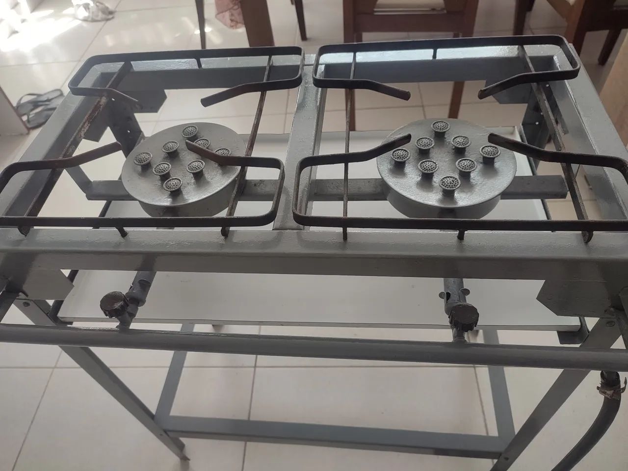 FOGÃO IDEAL PARA QUEM TEM COMERCIO ELE ESTÁ EM ÓTIMO ESTADO  - Foto 2