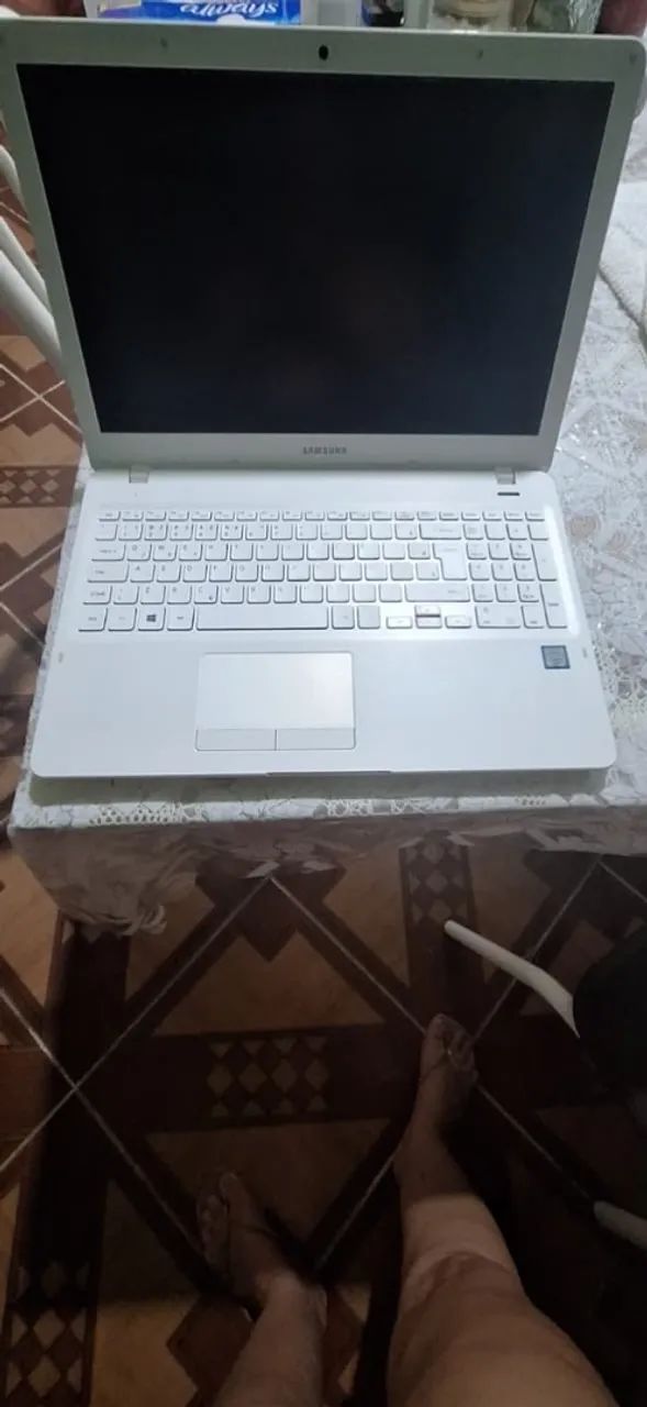 Vende-se notebook 