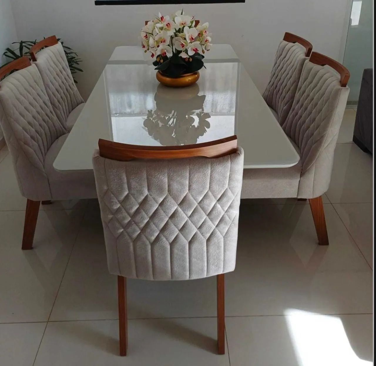 Conjunto de mesa e cadeiras de jantar  - Foto 2