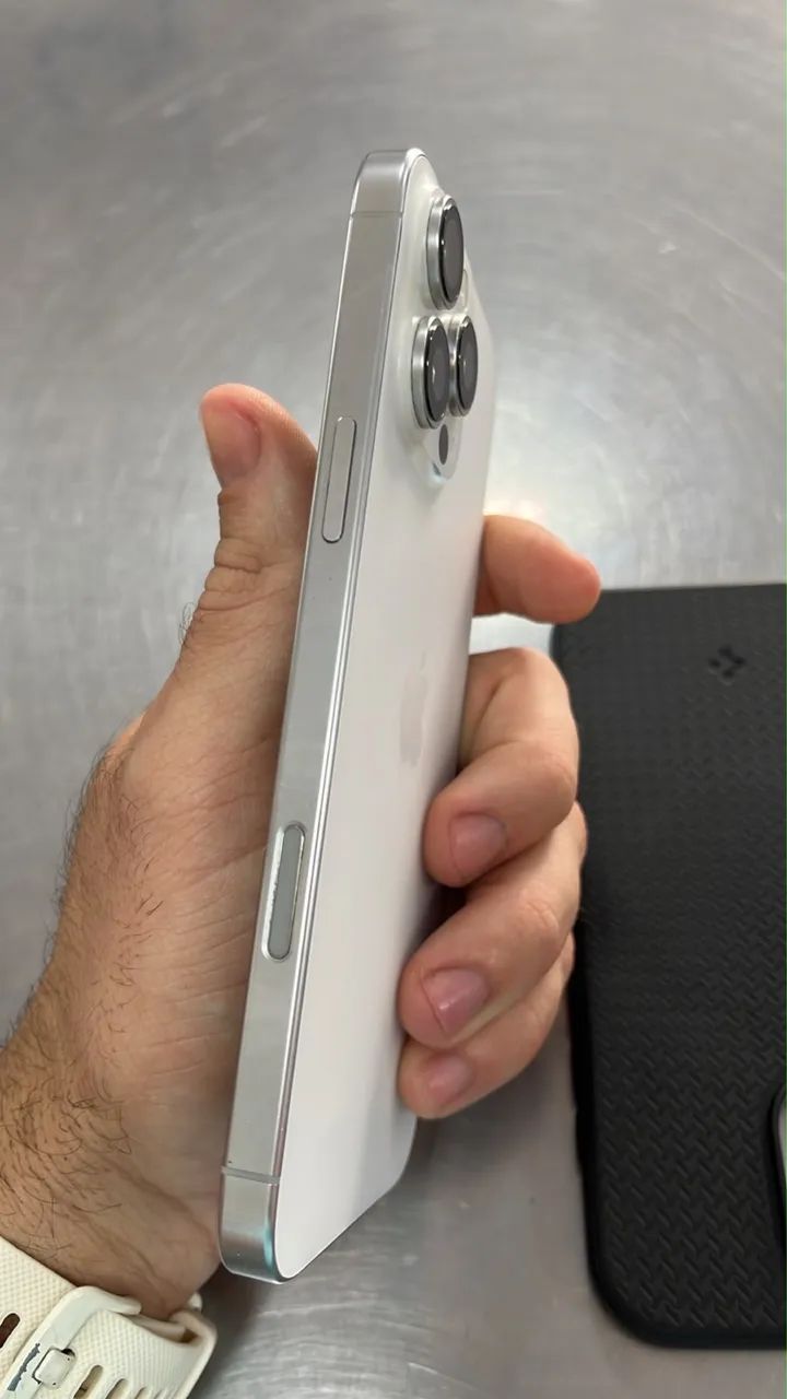 iPhone 15 pro - Foto 3