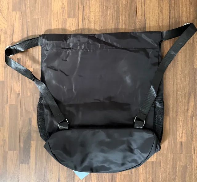Bolsa / mochila esportiva preta com bolsos - nova  - Foto 5