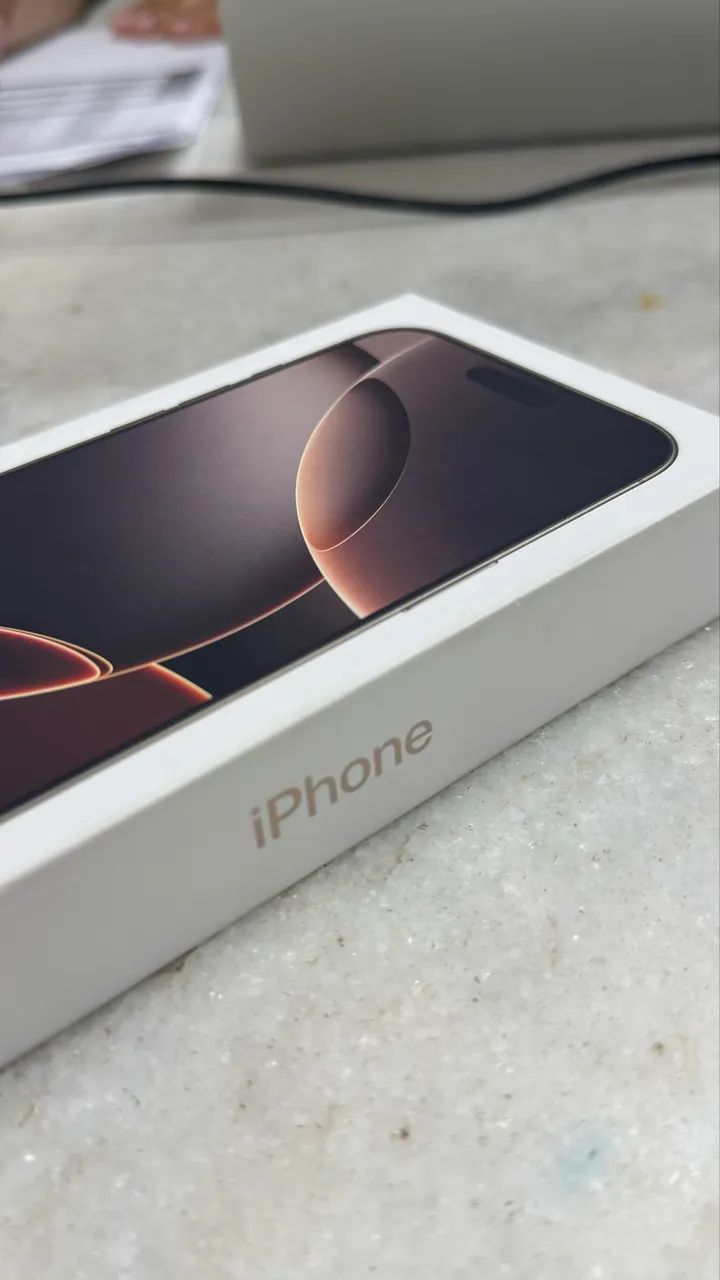 Iphone 16 Pro Max  - Foto 2