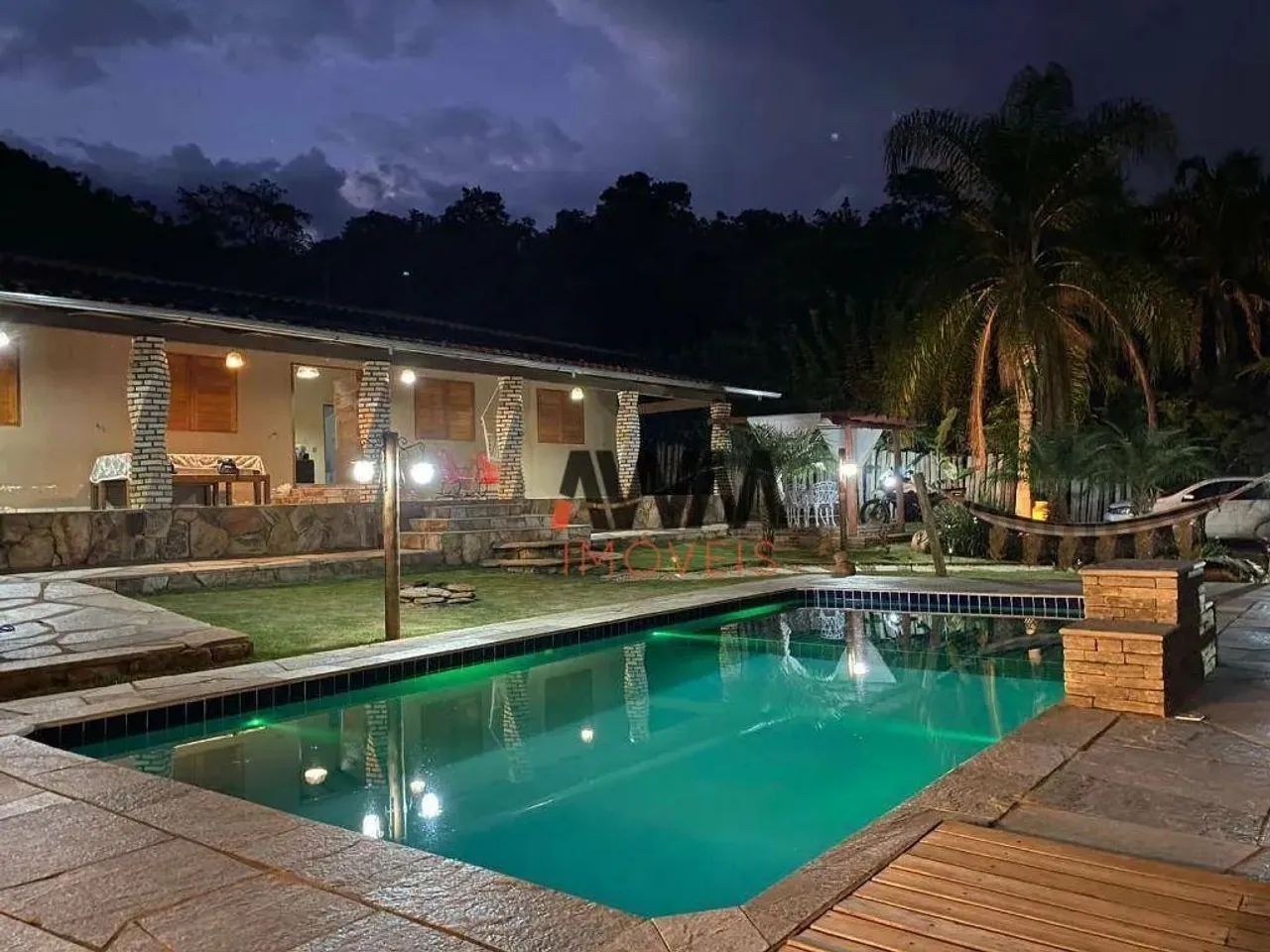 Chácara de Luxo, Mobiliada, com 5 Quartos à venda em Pirenópolis