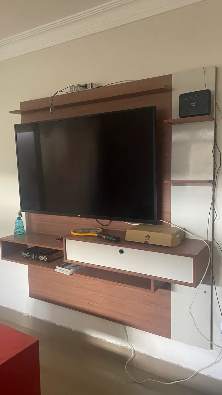 Rack com painel para Tv de até 65 polegadas