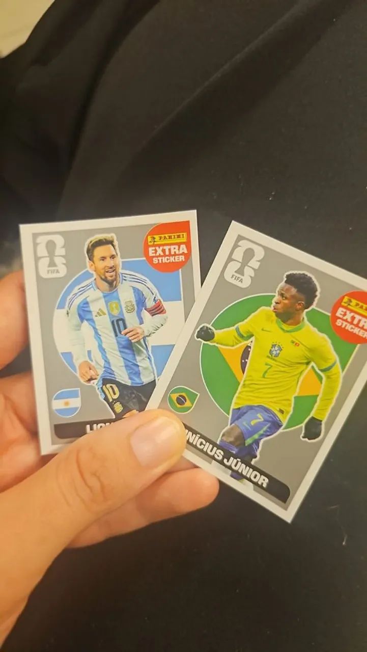 MESSI E VINI JR PRATA - Hobbies e coleções - Jardim Ipanema