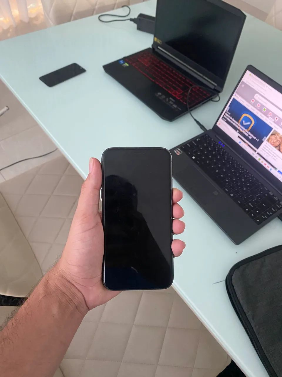 iPhone 11 64 GB Black todo original  - Foto 3