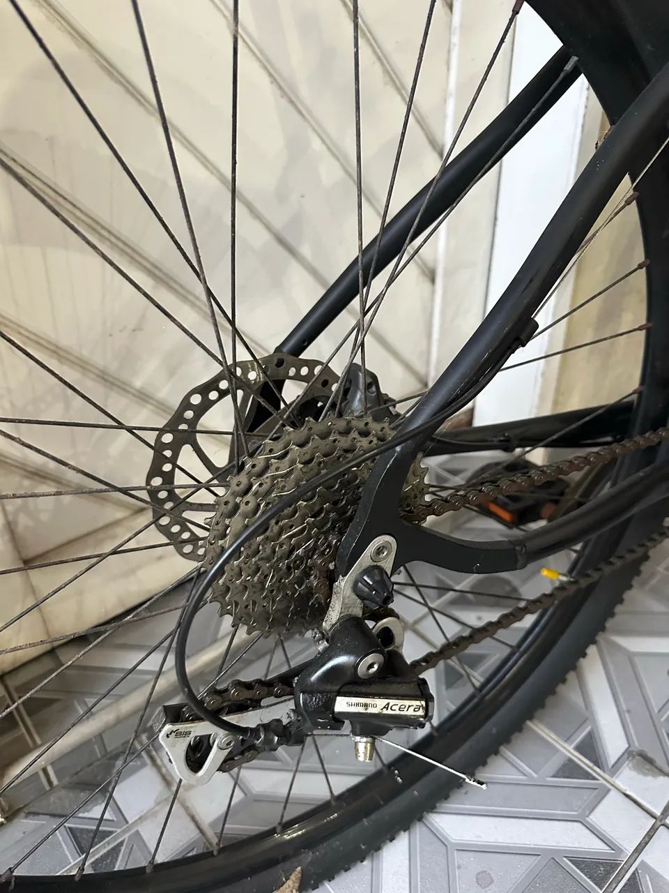 Bicicleta MTB aro 29 quadro 17 - Foto 4