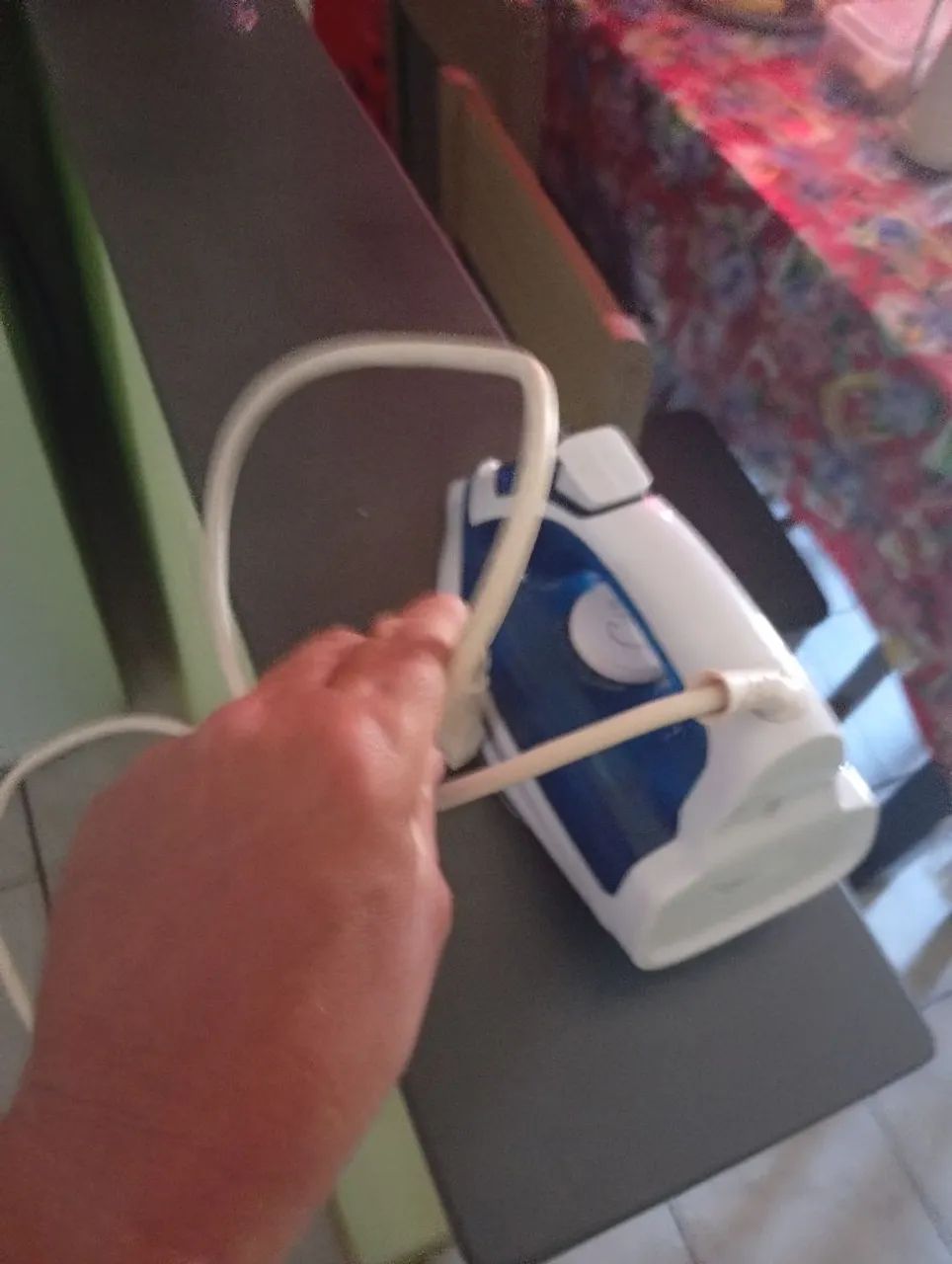 Ferro de passar roupa  - Foto 4