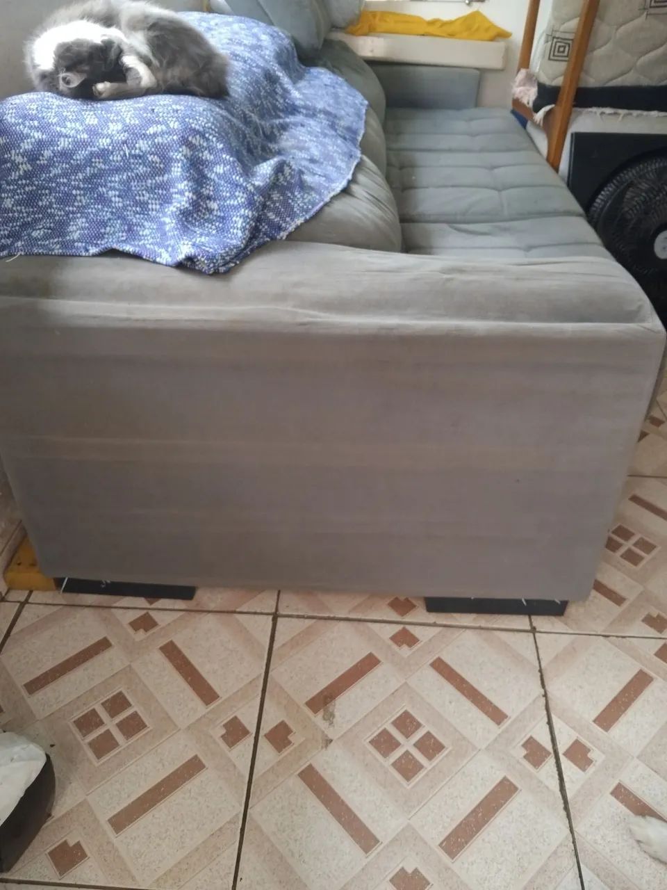 Sofá três lugares  - Foto 4