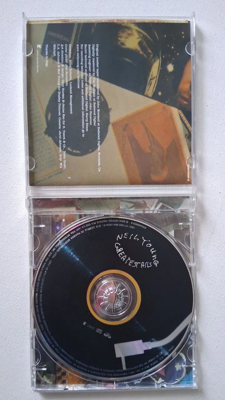 Cd Neil Young greatest hits usado  - Foto 3