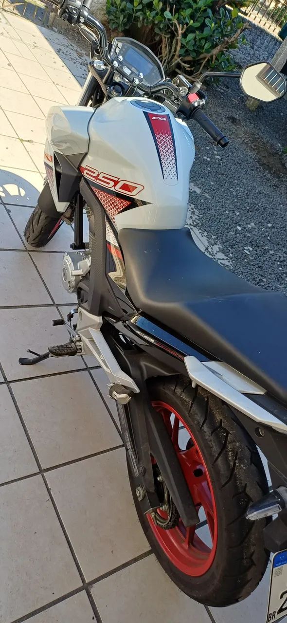 Cb 250 - Foto 3