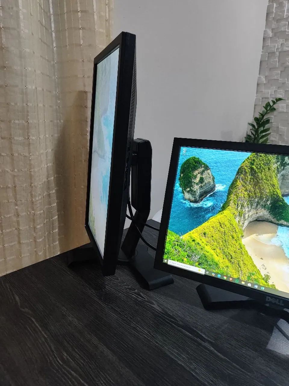 Monitor Dell 22 polegadas Vga e Dvi com Pedestal Ajuste Altura, ângulo, rotação e grau  - Foto 2