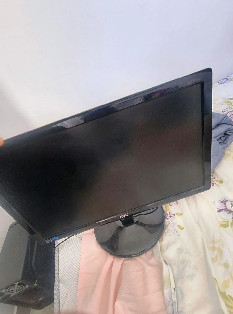 Monitor 19" funcionando - ideal para uso básico - Foto 2