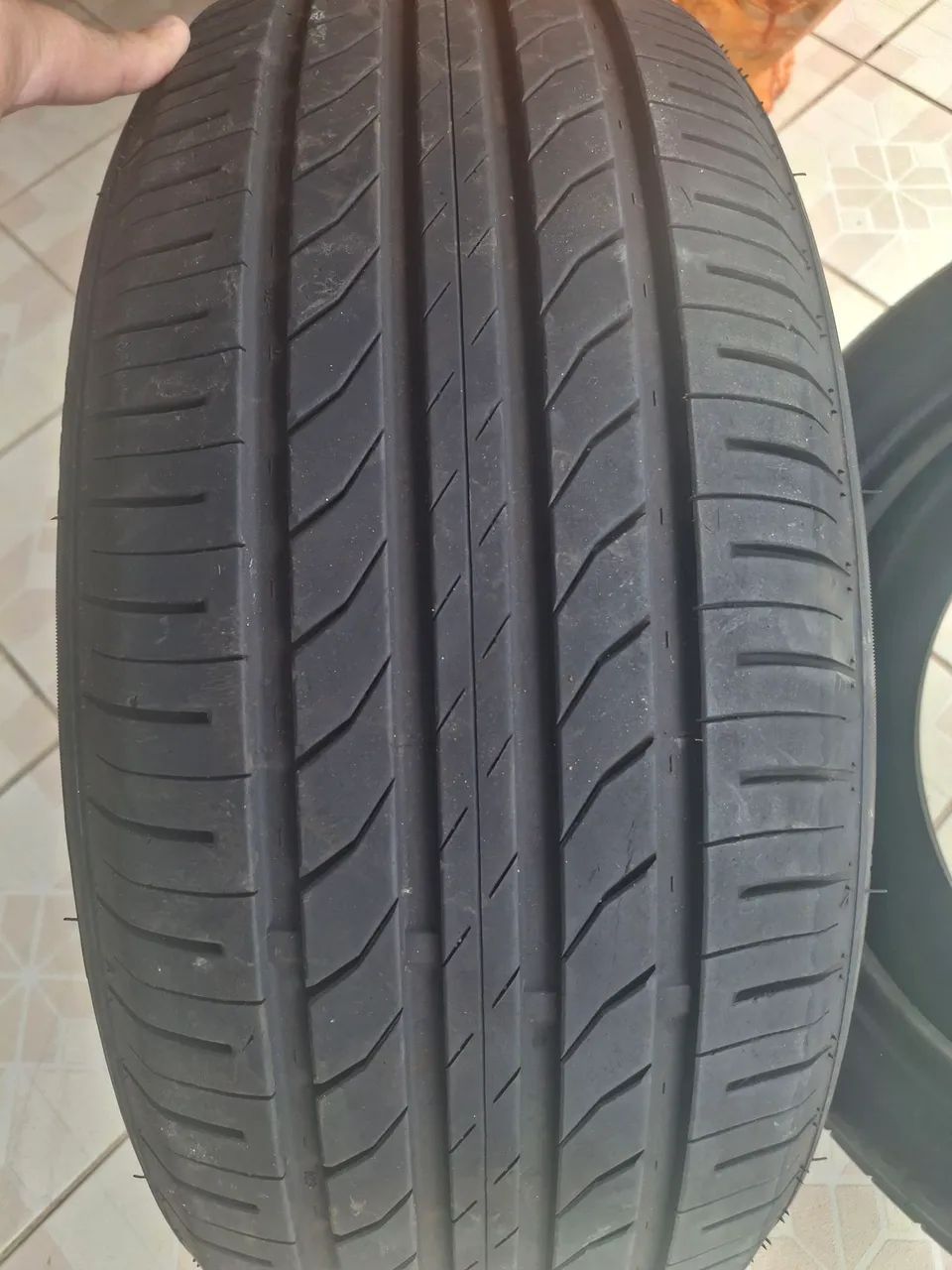 Vende-se para de pneus  - Foto 2