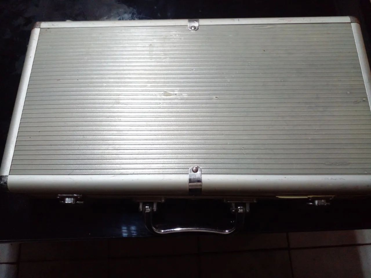 Vende se maleta de poker  - Foto 2