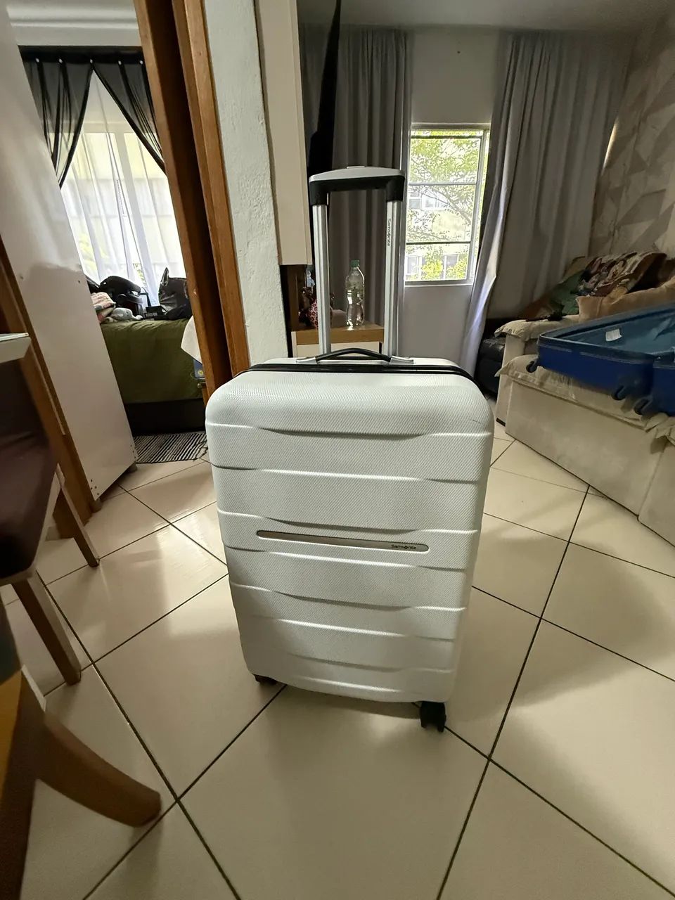 Vendo mala Sansonite branca Estado de nova 23k 
