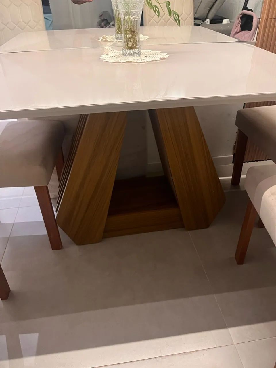 Mesa de jantar com 4 cadeiras  - Foto 2