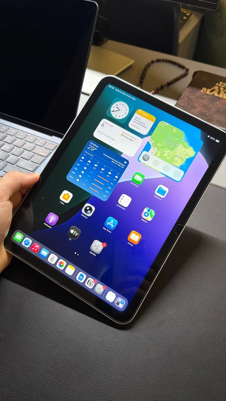 iPad 10 Geração 64GB Prata ? Praticamente Novo, Sem Marcas de Uso