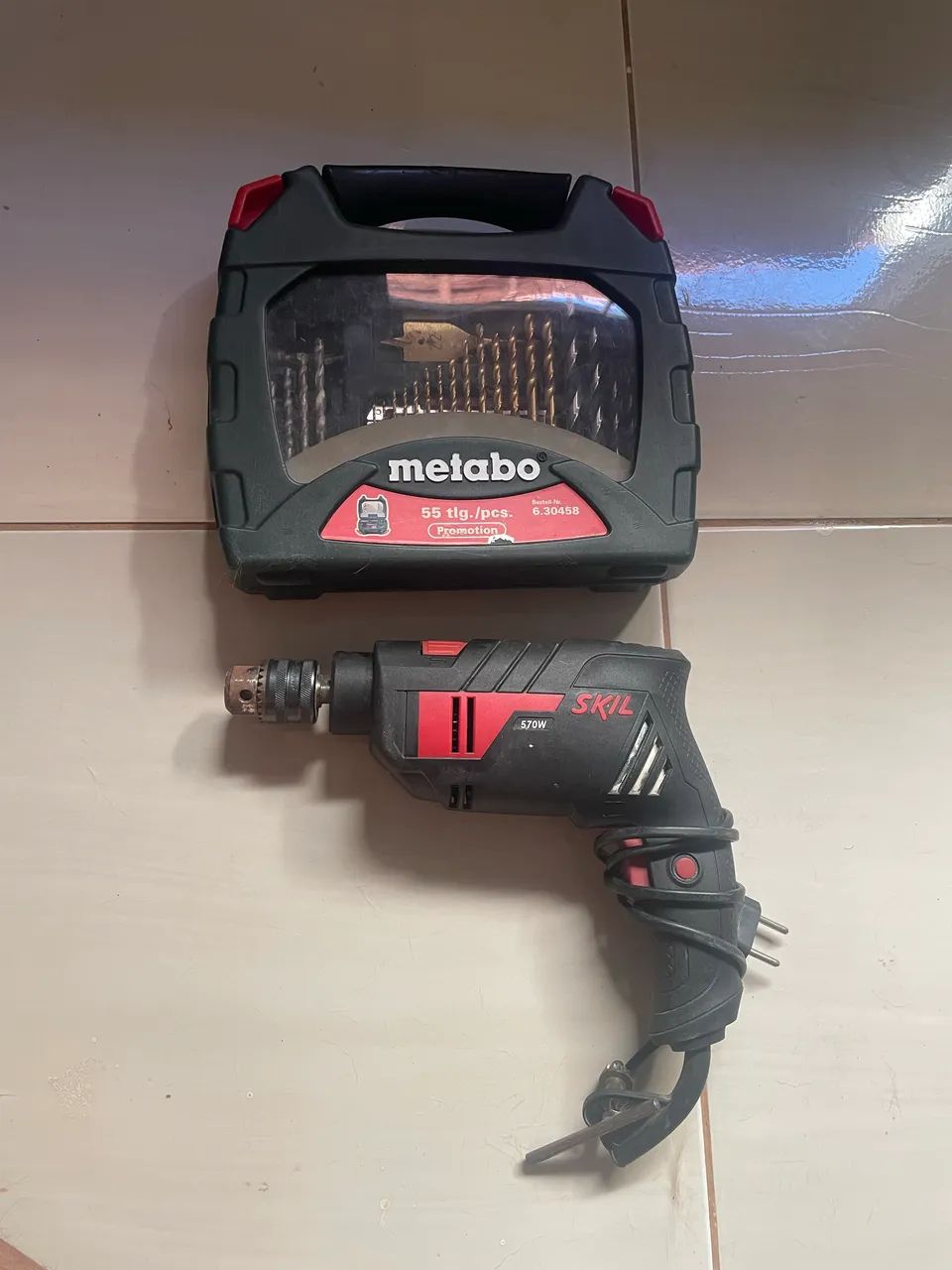 Furadeira Skol 570W