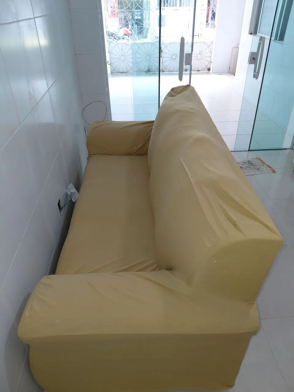 SOFÁ 3 LUGARES BEGE- CONSERVADO  - Foto 5