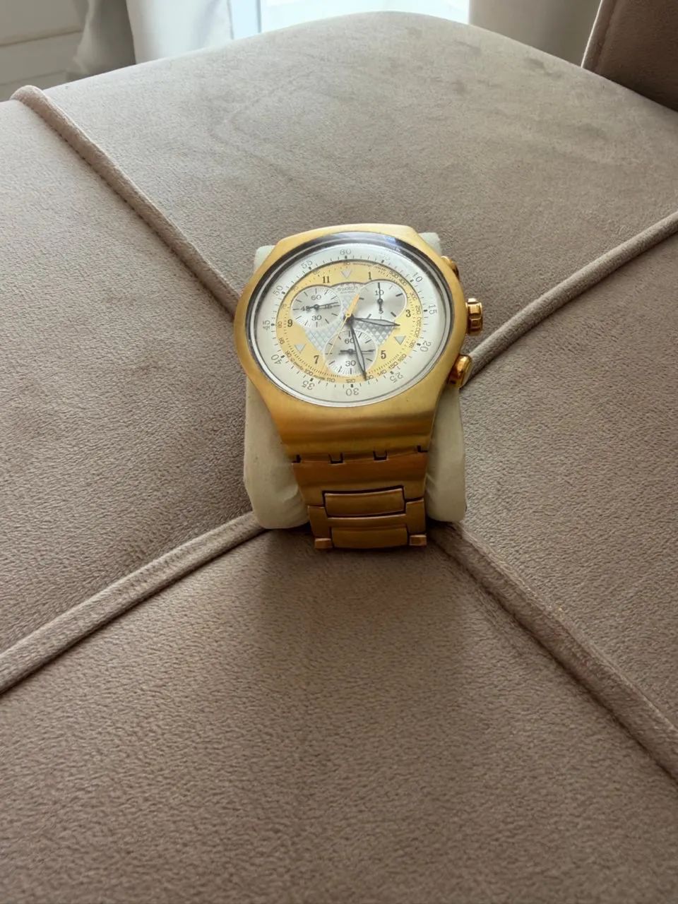 Swatch pirâmide 