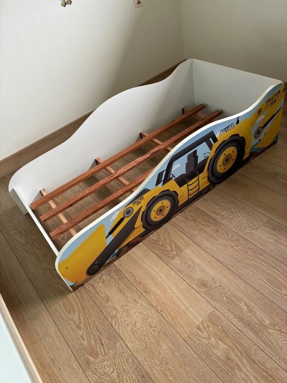 Cama escavadeira infantil