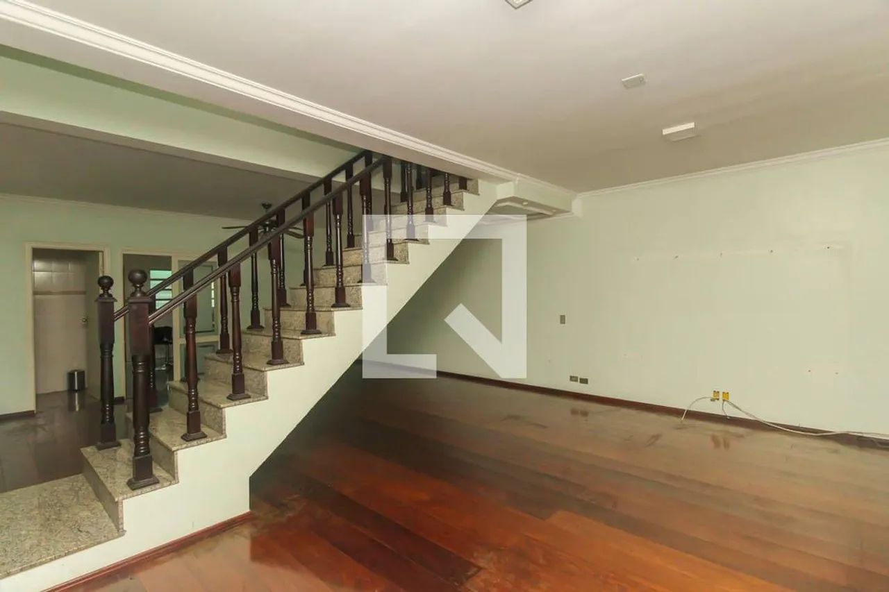 Casa à Venda - Vila Ema, 5 Quartos, 212 m2