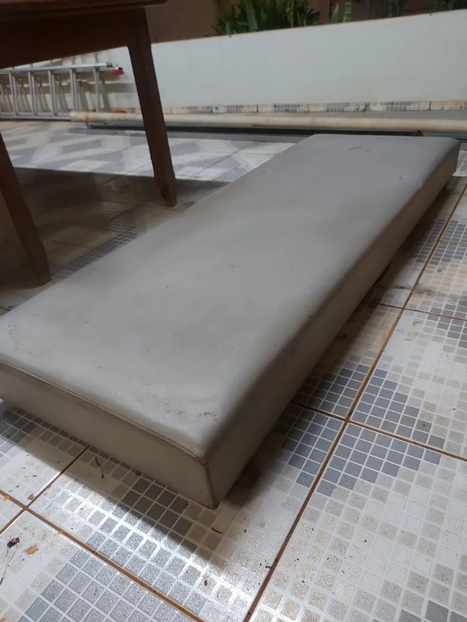 [DOAÇÃO] Sofá de chão