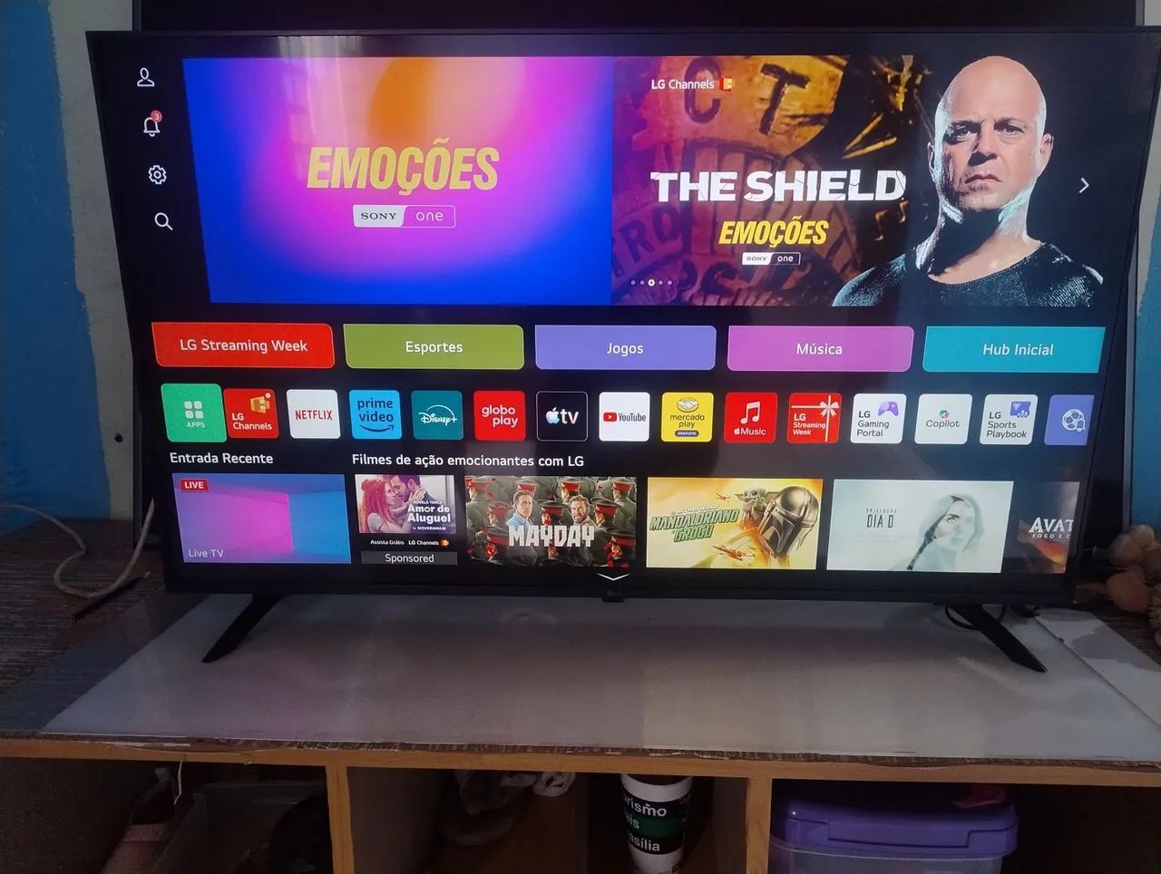 Vendo a televisão 43 polegadas completa com tudo - Foto 2