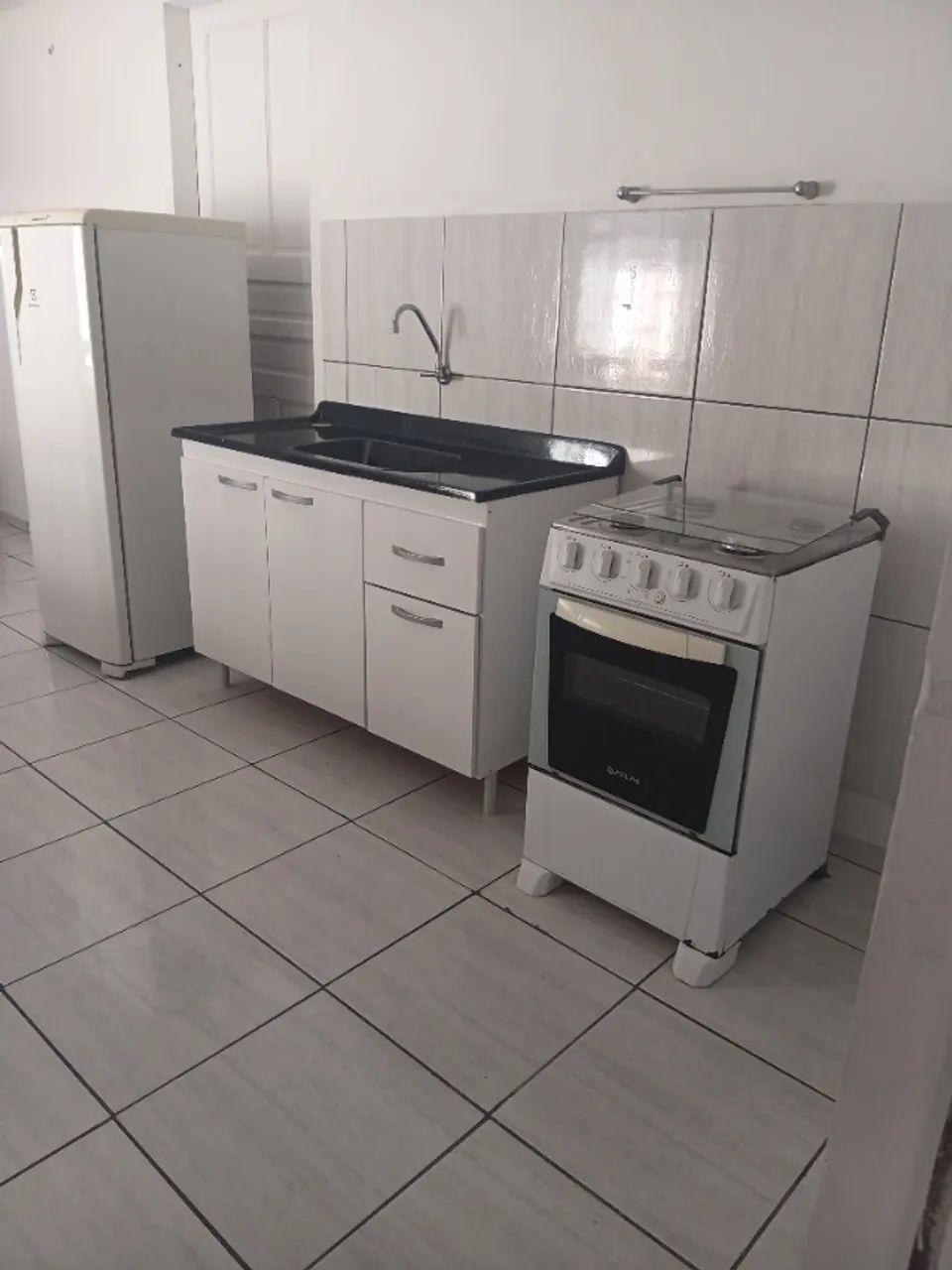Linda Kitinet mobiliada estilo suíte em Imbituva 