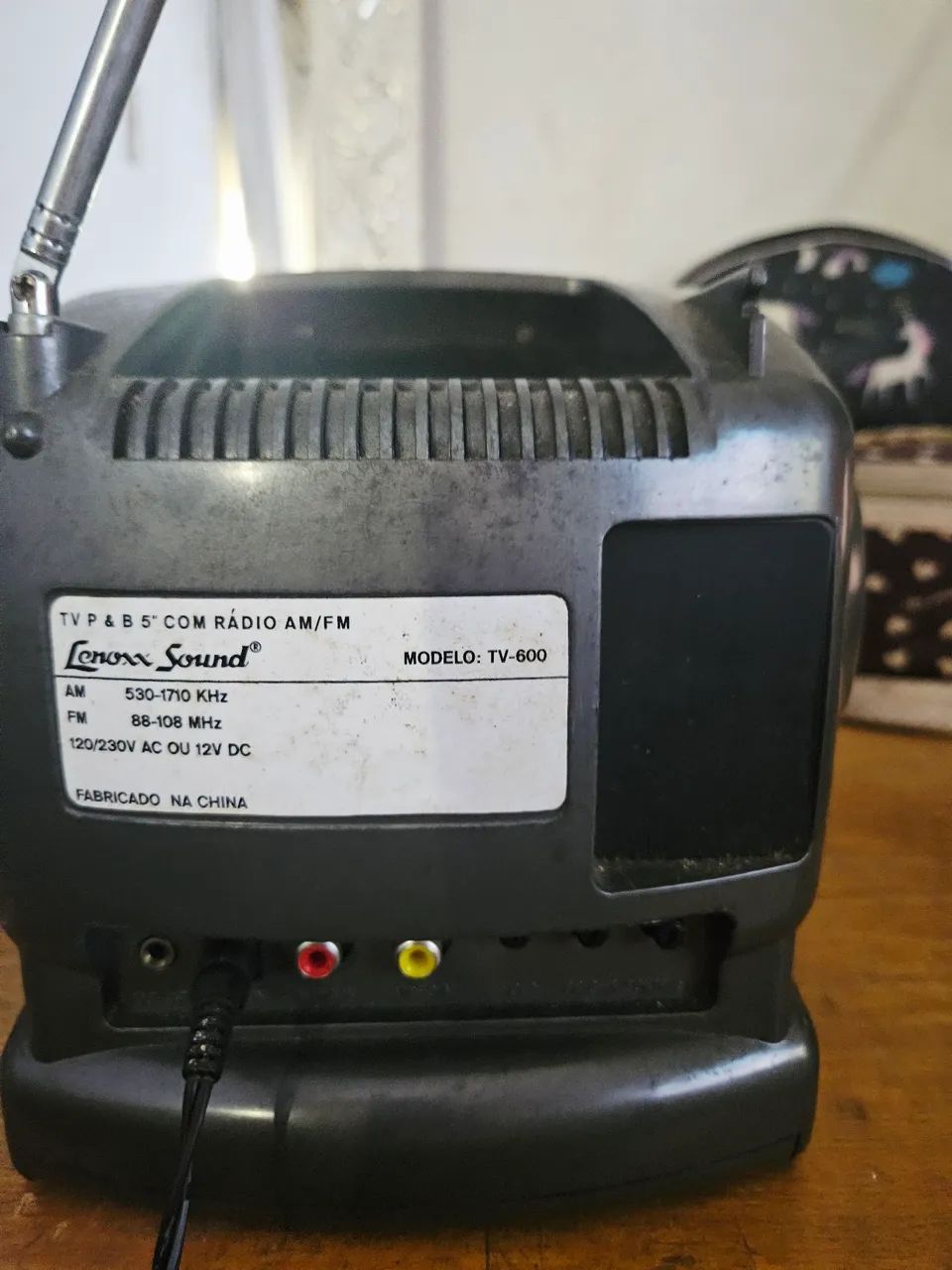 Tv portátil 5" lenox - Foto 4