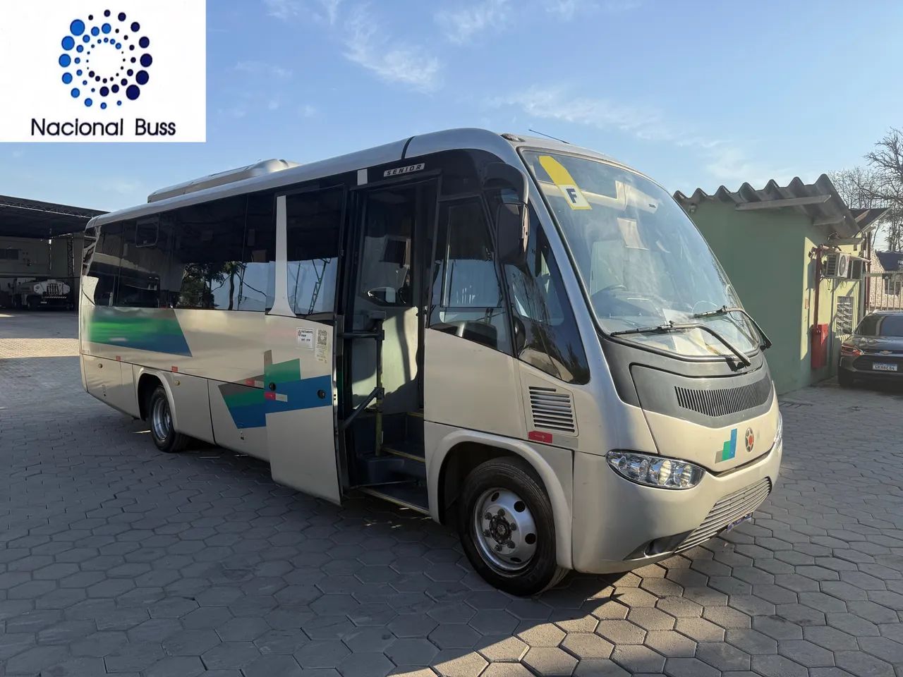 2011 - Marcopolo Sênior Executivo Mercedes-Benz  - Foto 2