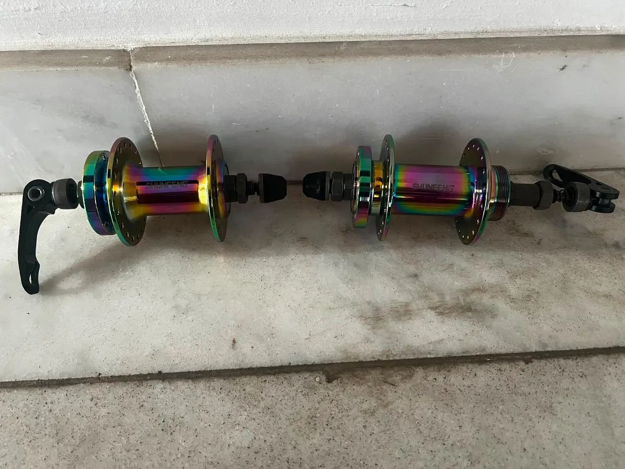 Par de cubos Shunfeng rainbow