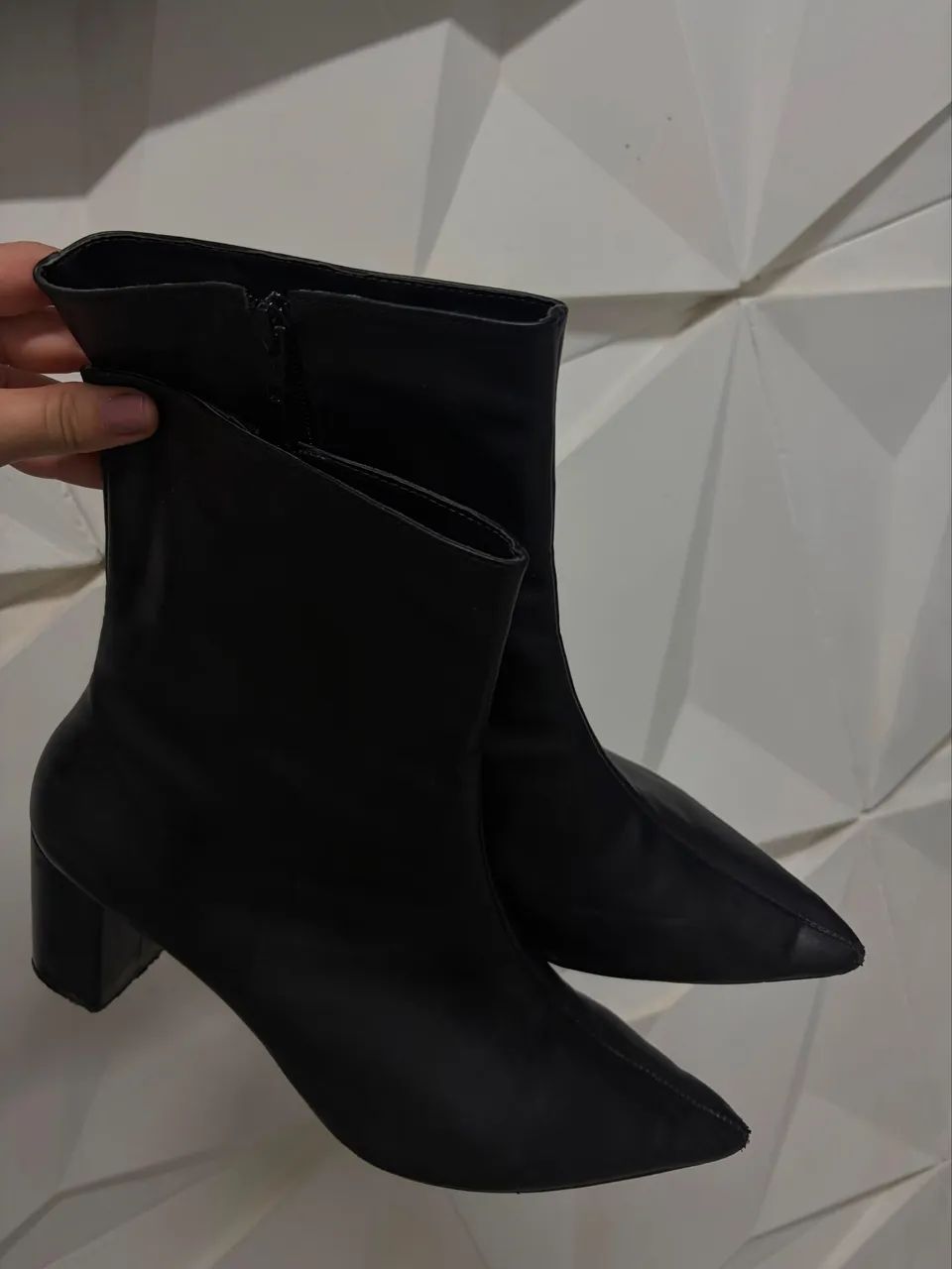 Bota preta n 37