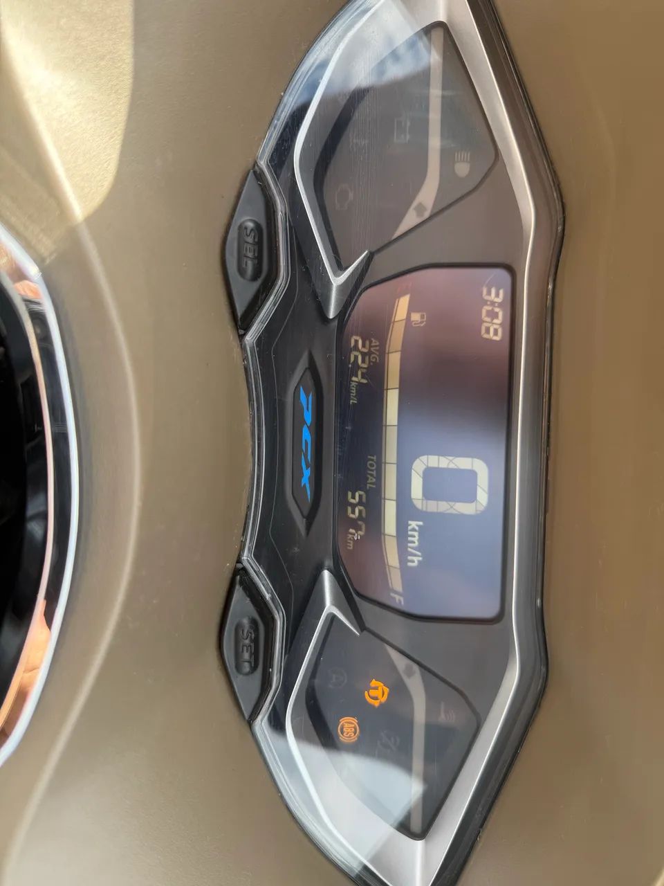 PCX DLX 2024 - Foto 4