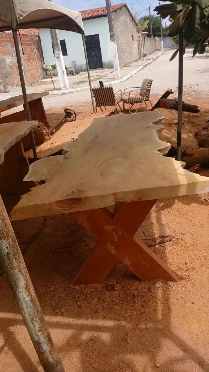 Mesas de jaqueira tábua única a pronta entrega 2,20/2,5 com dois bancos  - Foto 2