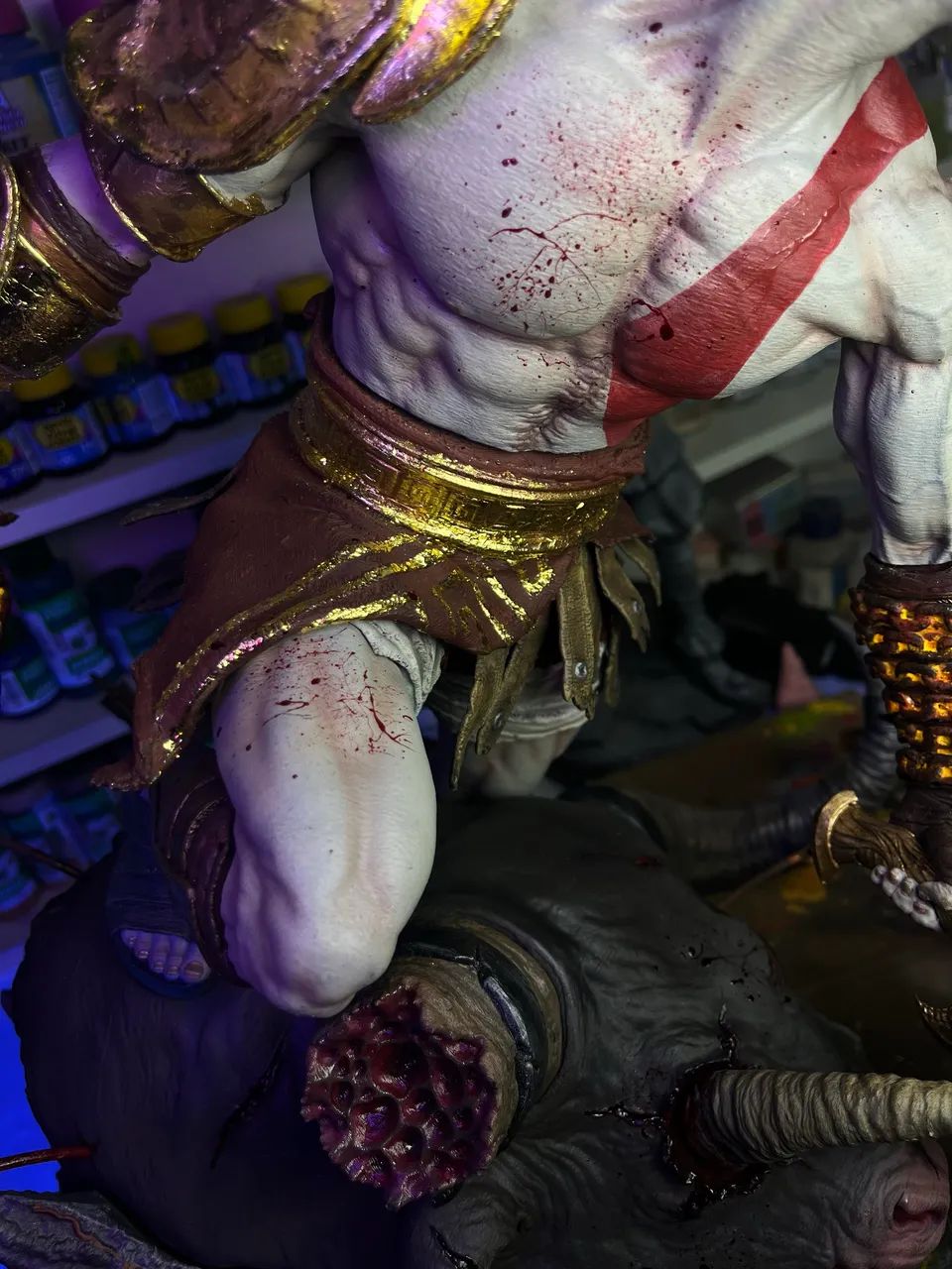 Figure Kratos  colecionável 45cm - Foto 2
